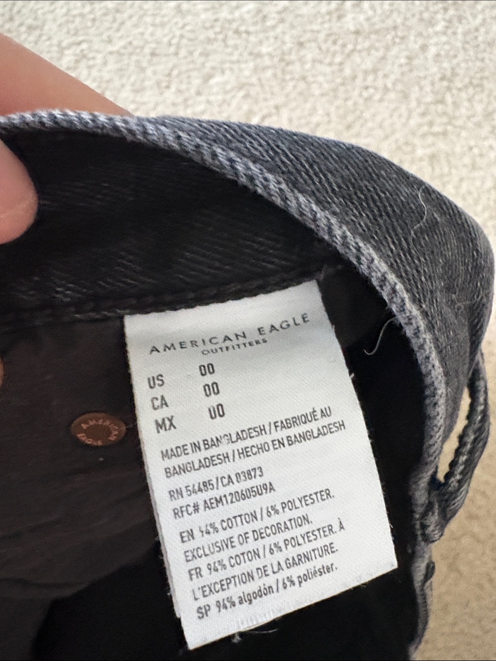 American Eagle Outfitters Black Distressed Jean Shorts - Picture 3 of 4
